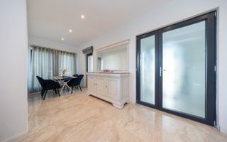 Sanpetru ,Subcetate-Casa 4 camere,3 bai+480 mp teren - Poză 2