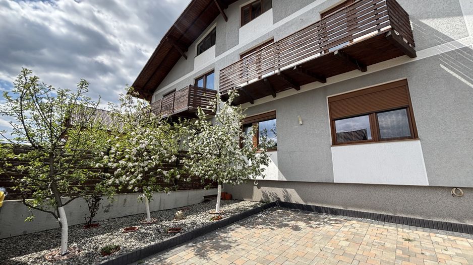 Casa 5 camere cu teren GENEROS si CARPORT - Cartierul Arhitectilor - Poză 23