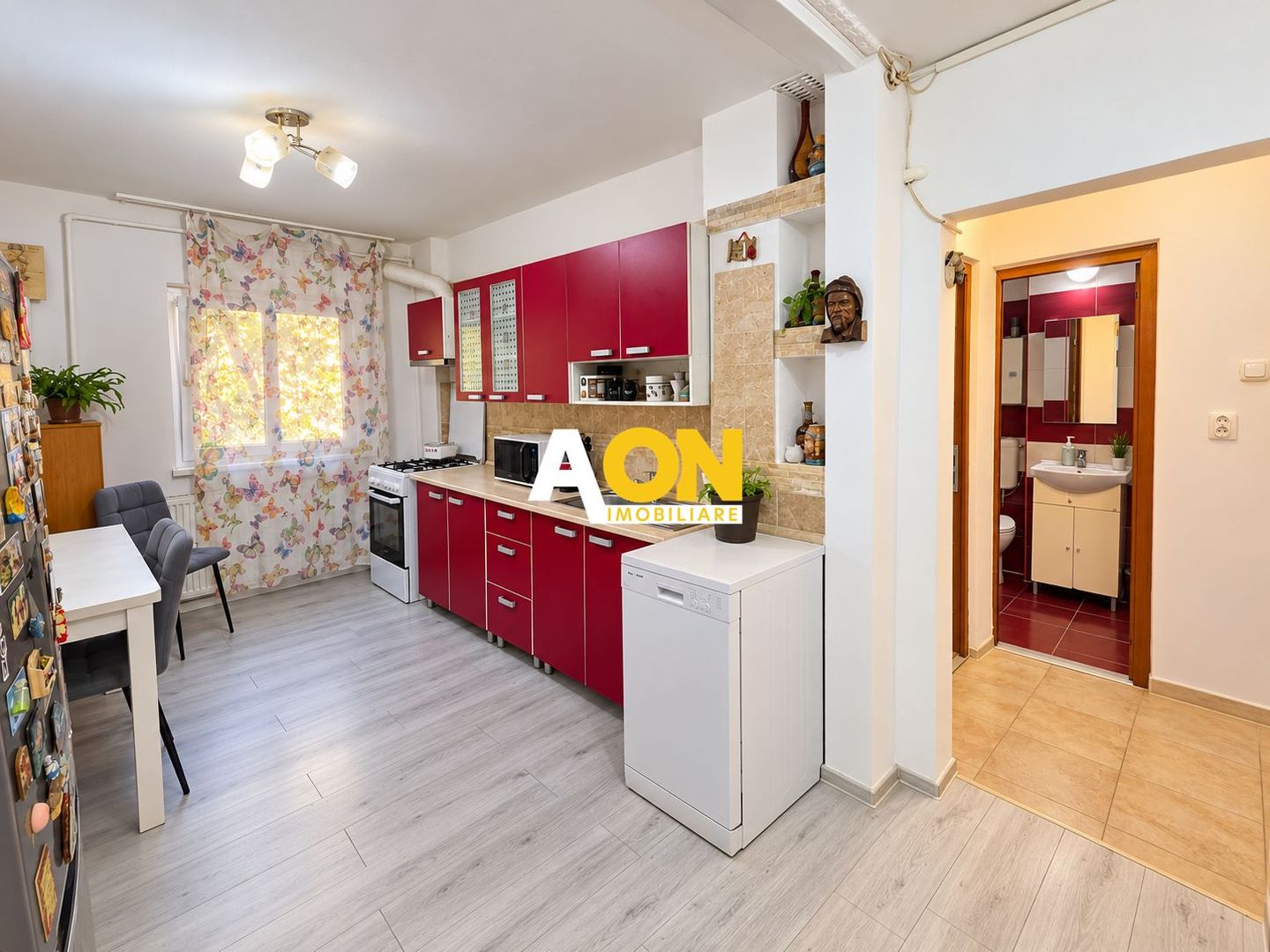 Apartament, 4 camere decomandat, Ampoi 2 - Poză 4