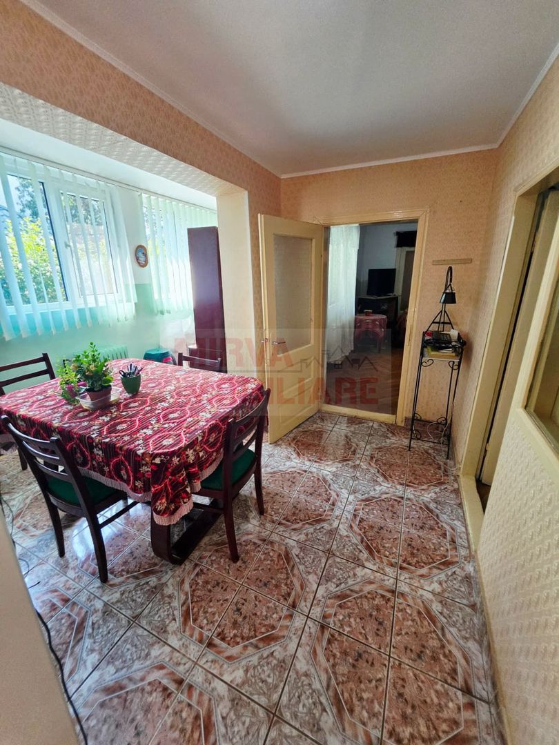 Casă 4 camere, teren 315 mp, garaj – Cantacuzino, Ploiești - Poză 15
