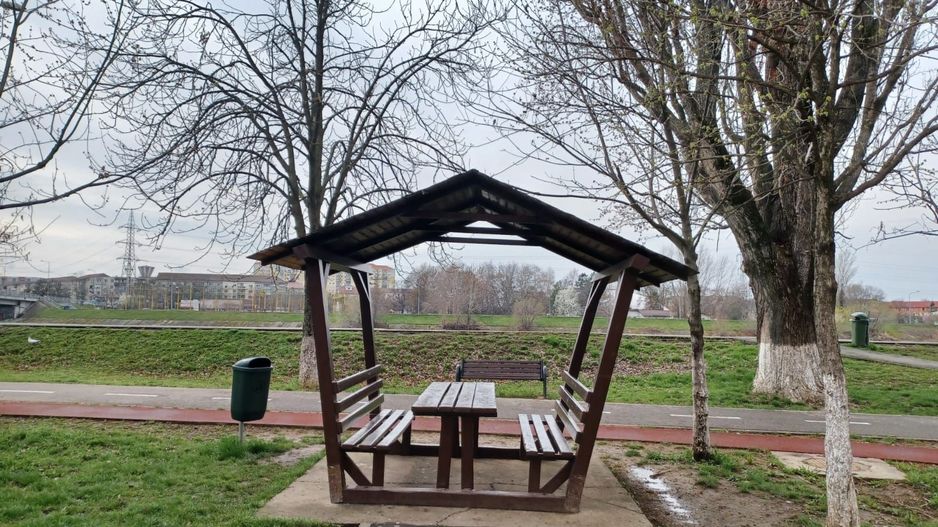 Chirie, 2 dormitoare, str. Sovata. 400 E/lună negociabil. Comision 0. - Poză 12