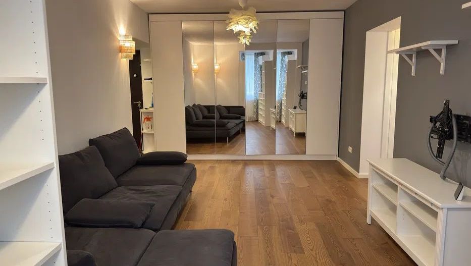 Apartament doua camere Timpuri Noi+ loc de parcare Pet Friendly - Poză 1