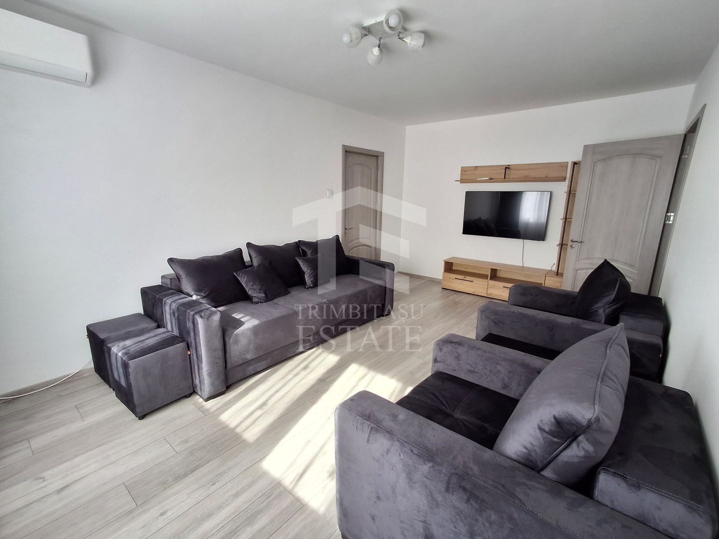 Închiriere apartament modern, 2 camere – Zona Colentina - Poză 2