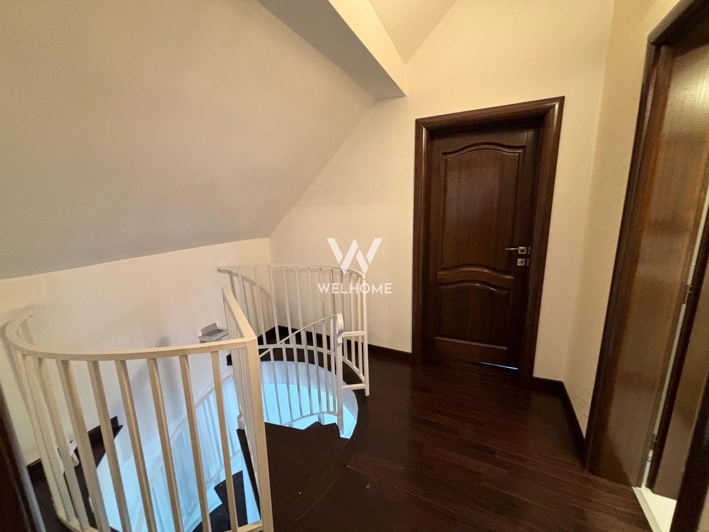 Casa cu terasa generoasa zona centrala - Sibiu - Poză 10