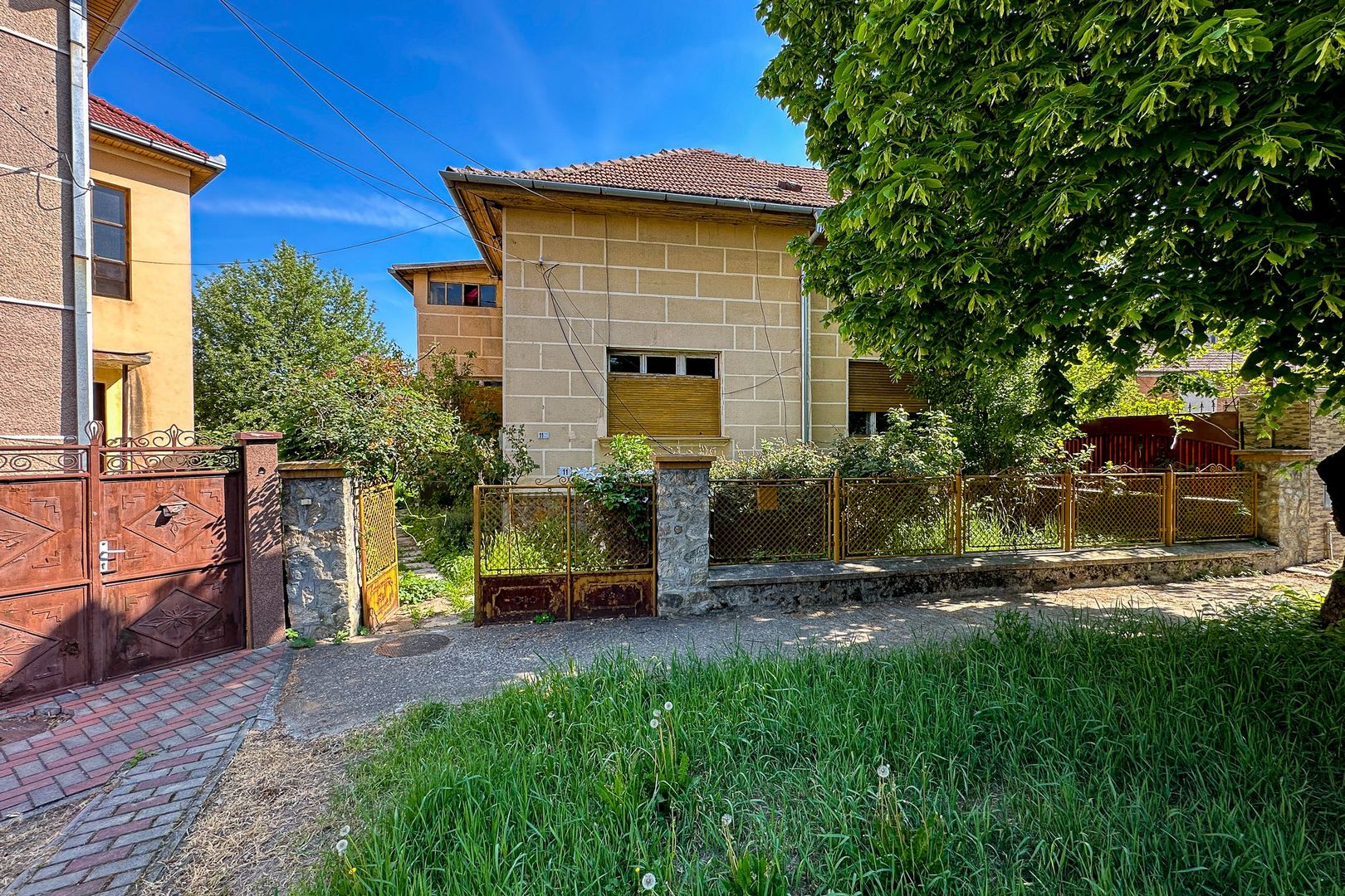 REPOZITIONARE PRET!!! Proprietate rară în zona de lux a Aradului - Poză 3