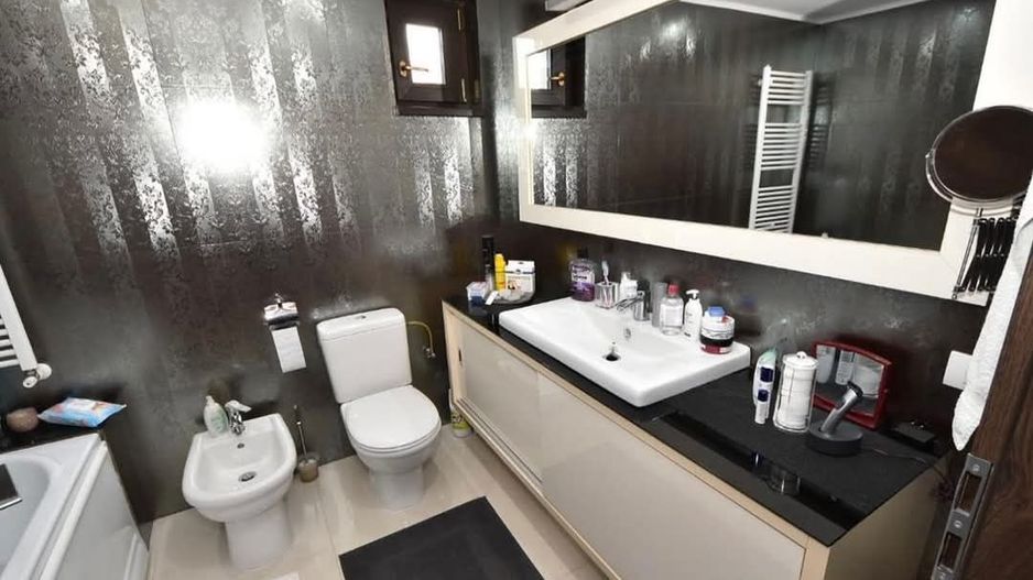 Vila „la cheie” de închiriat în Mazepa, aproape de Faleza Dunării - Poză 11