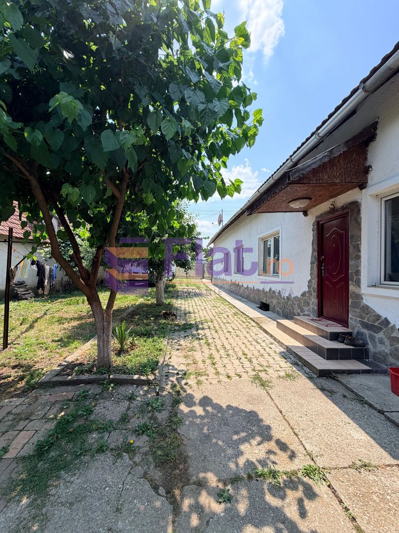 Casă cu teren de 1.651 mp și ieșire la lac Feldioara Pod mansardabil - Poză 14