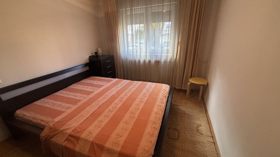 Apartament spatios in zona Sagului - Poză 11