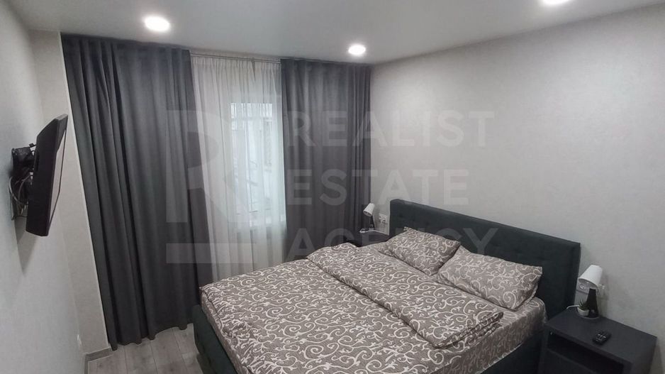 Vânzare apartament, 3 camere, strada Cuza Vodă, Botanica - Poză 1