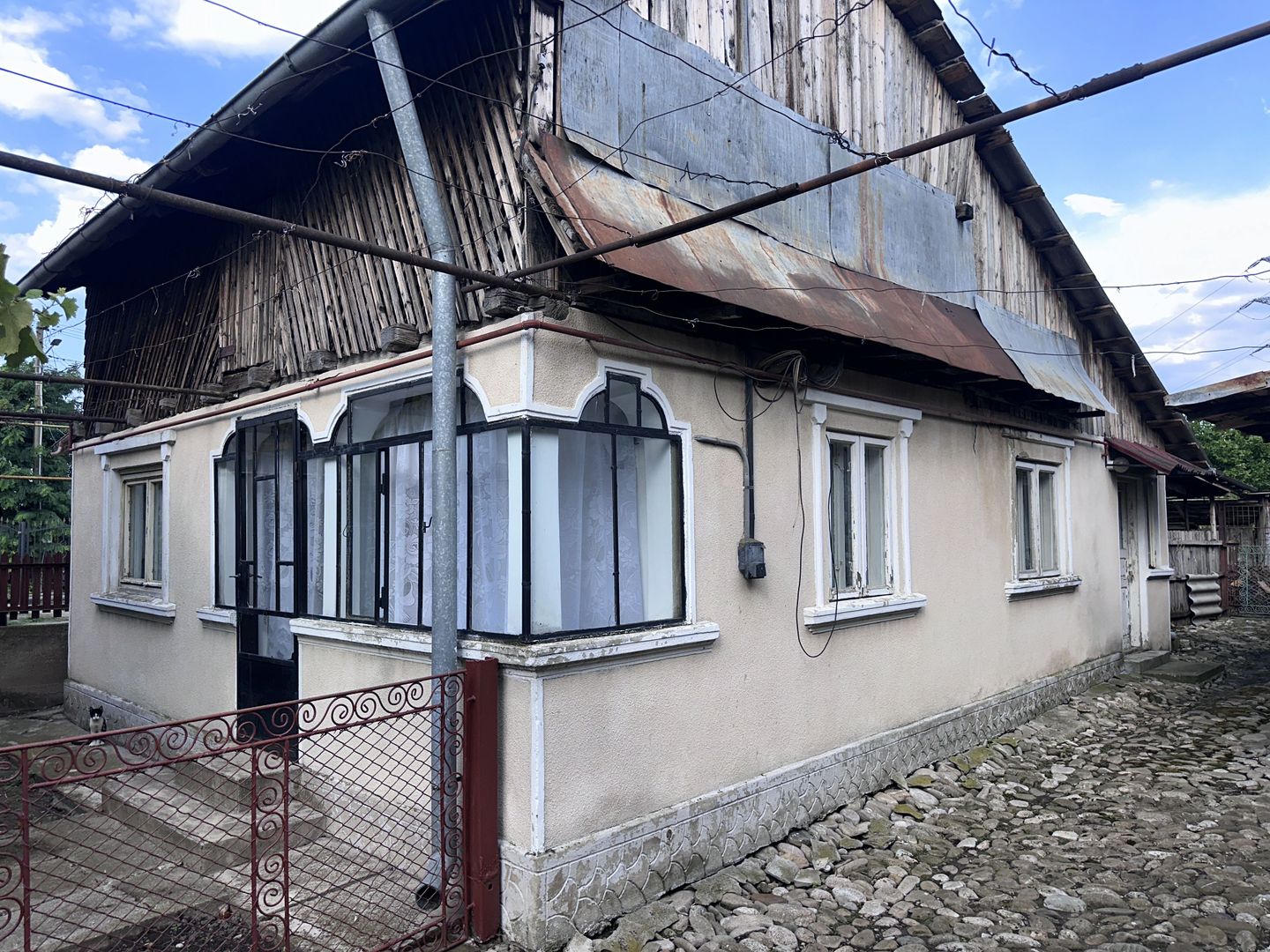 Vanzare case și anexa, teren 790 mp – ideală pentru familie -Doicesti - Poză 15