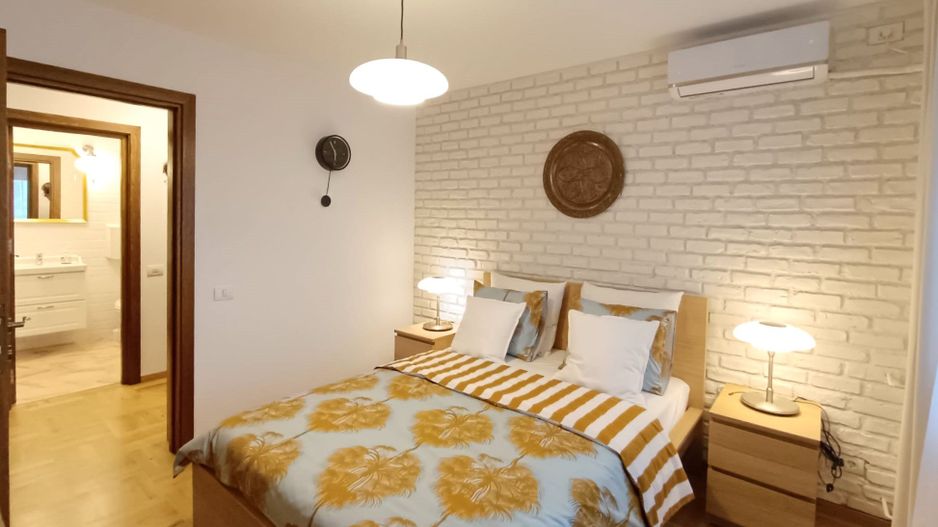 Inchiriem 2 camere complet renovat si mobilat zona 1 Mai - Poză 10