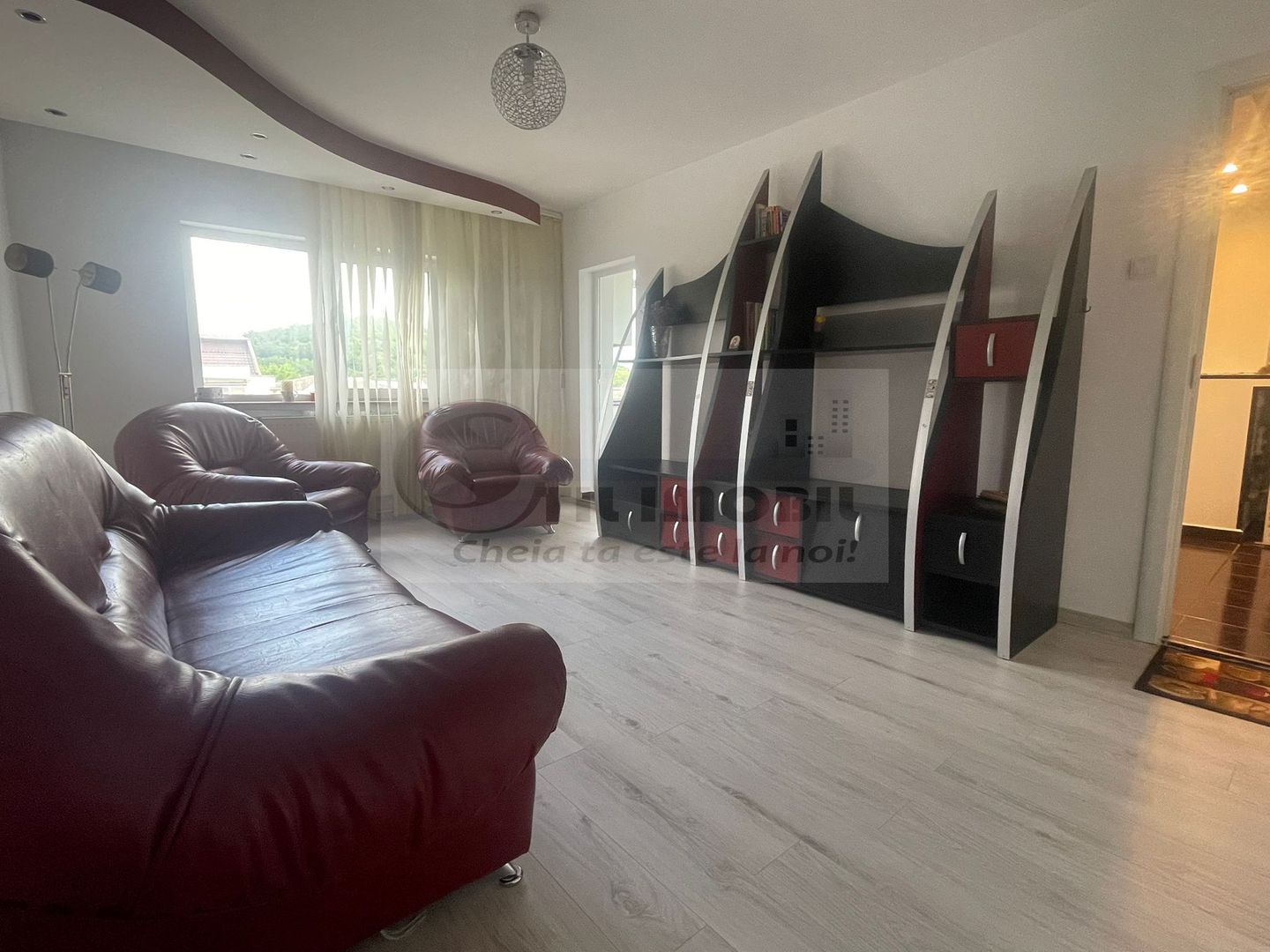 Apartament 3 camere – Iași, Nicolina, zona PECO MOL- - Poză 1