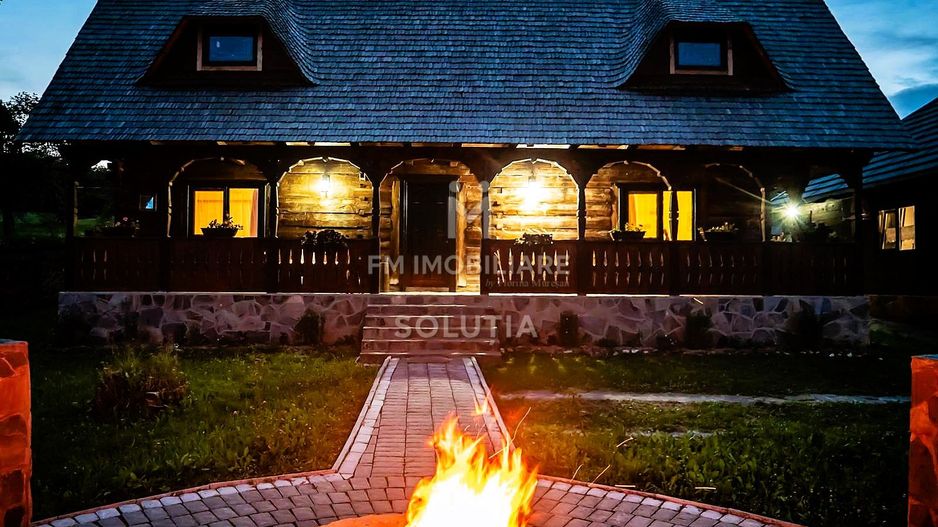 Pensiune agroturistică: 3 case tradiționale + teren în Desești - Poză 4