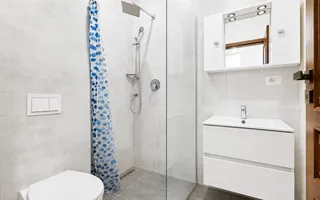 Vilă individuală cu piscină proprie | 3 locuri de parcare | - Poză 22