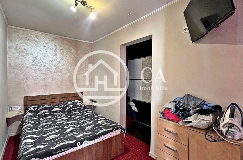 Apartament de vânzare la curte comuna cu 3 camere, Ultracentral,Oradea - Poză 6