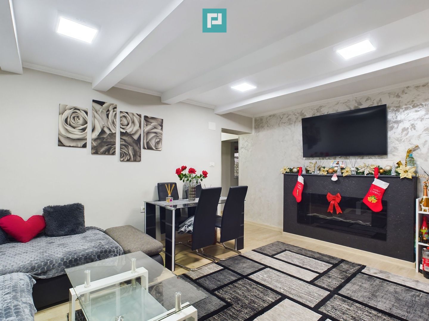 Casă individuală Sagului ( Shopping City ) - Poză 1