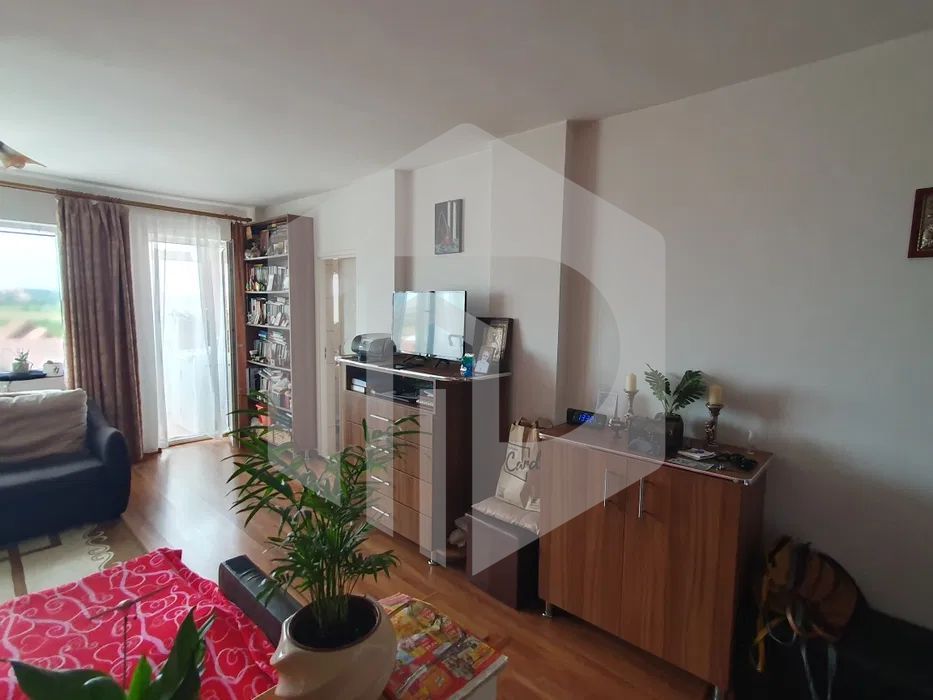 Garsoniera | 41mpu | Etaj 1 | Zona Tilisca | Utilata | Balcon |Camara - Poză 2