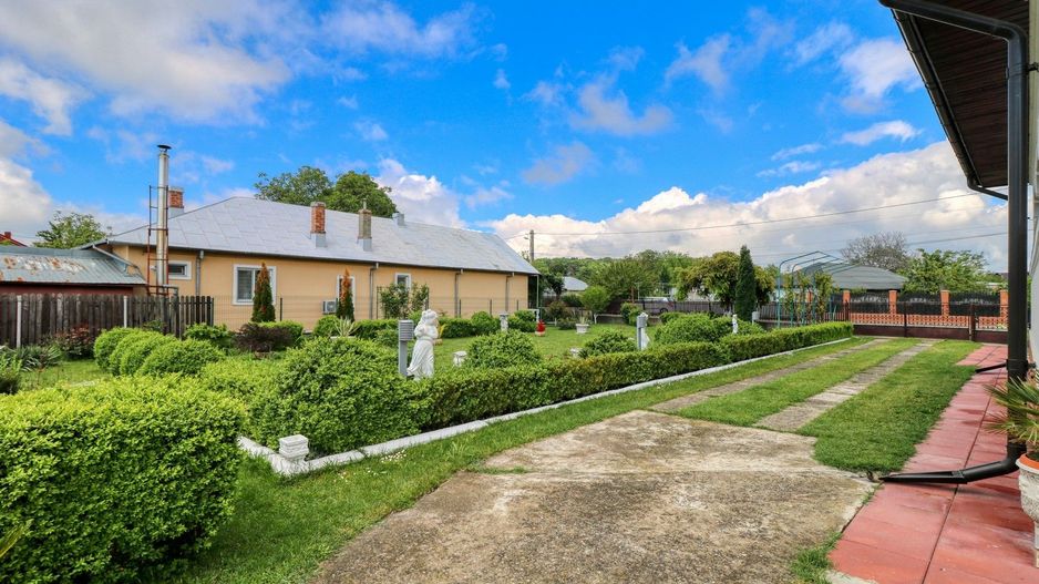 Casă boierească  de poveste- 7000 mp teren - Poză 37