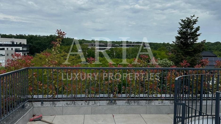 Penthouse superb -  vedere către pădure - Poză 10