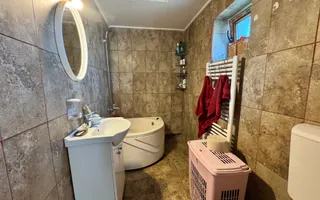 Casa de vanzare cu potential ridicat in Cornatel jud.Sibiu - Poză 12