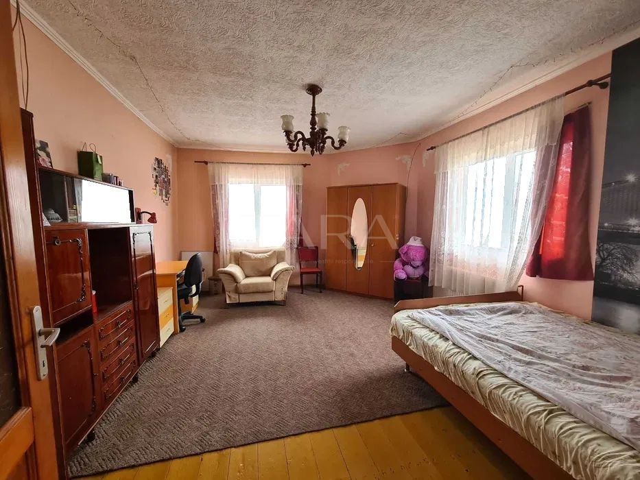 Casă cu teren generos 752 mp - ideală pentru locuință sau dezvoltare. - Poză 4