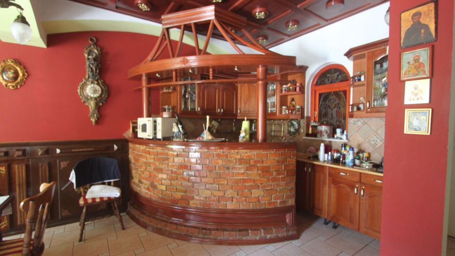 Casă / Vilă cu 8 camere de vânzare în zona Semicentral - Poză 7