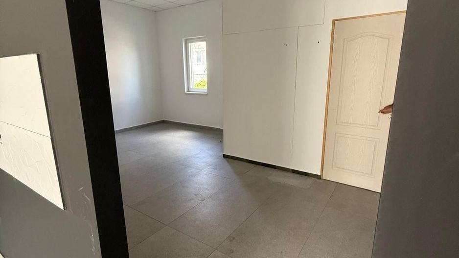 Spatiu comercial de inchiriat, 90 mp, alimentatie publica, Eroilor. - Poză 3