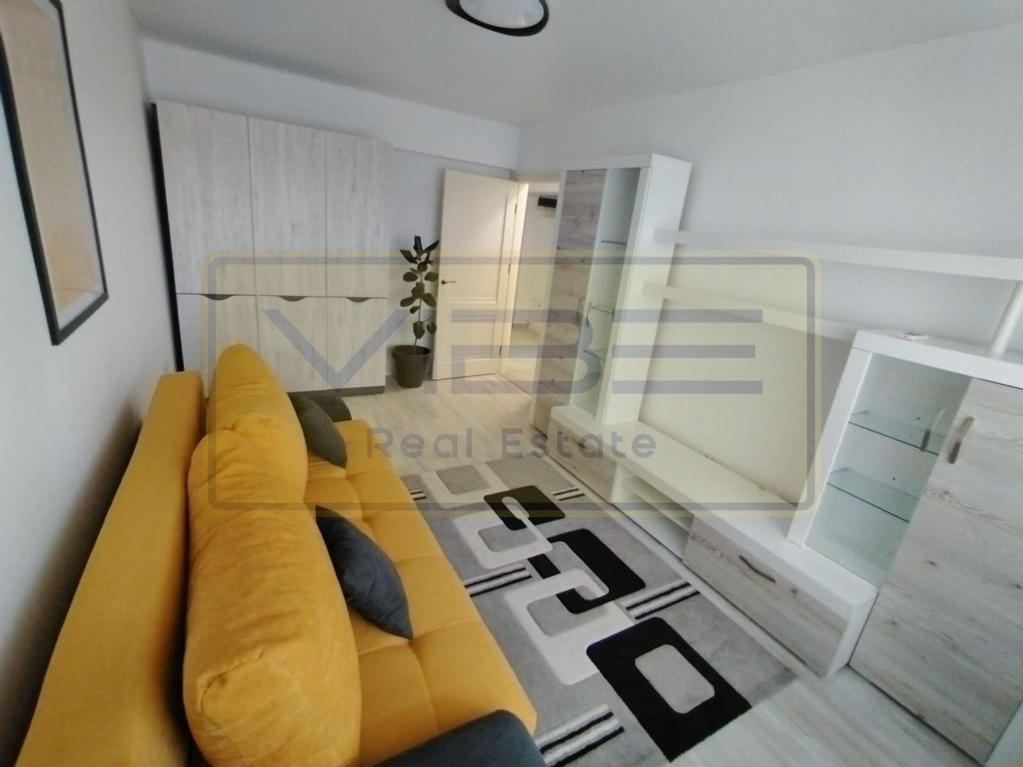 Popas Pacurari- Carrefour Market - O camera + Parcare - Poză 11