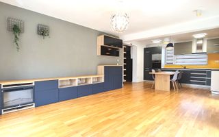 Casa semimobilata semiutilata modern cartier Izvor Tarlungeni Brasov - Poză 2