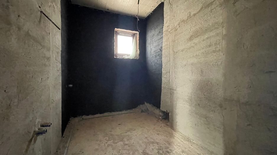 Duplex separat prin garaj si superpozitie - Poză 10