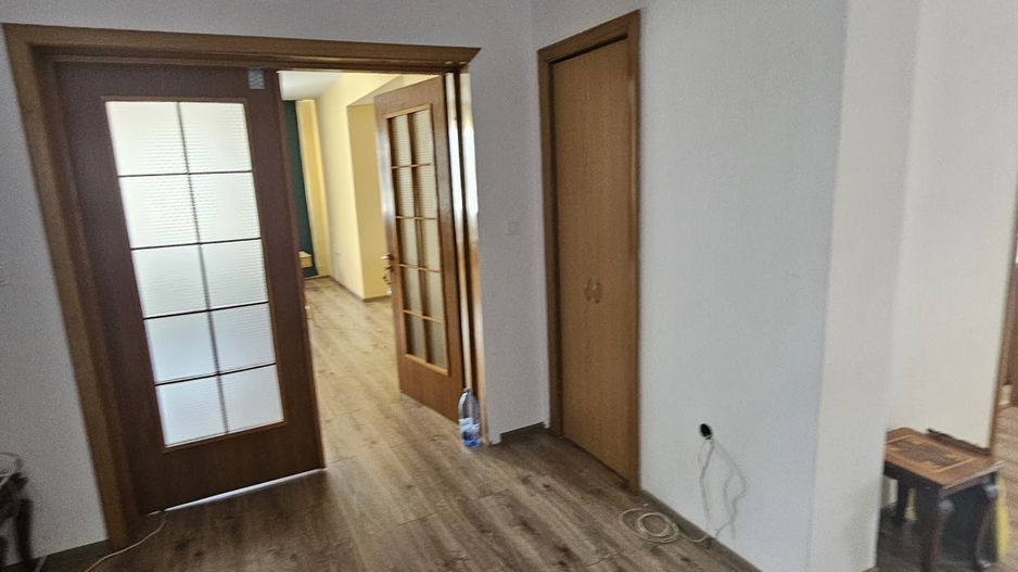 Inchiriere apartament spatios, bloc nou, garaj, Craiovei - Poză 9