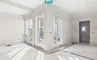 Casă deosebită în Parneava – Strada Griviței - Poză 6