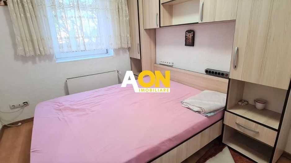 Casa pentru 2 familii, 7 Camere, 2 Garaje, 1500MP Teren - Poză 15