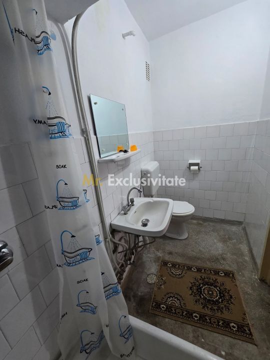 De vânzare apartament 4 camere Careiului Satu Mare - Poză 9