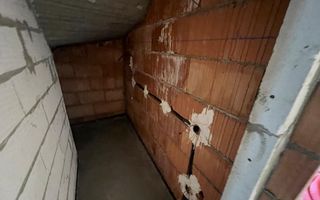 Casă individuală cu garaj , curte generoasă - Poză 6