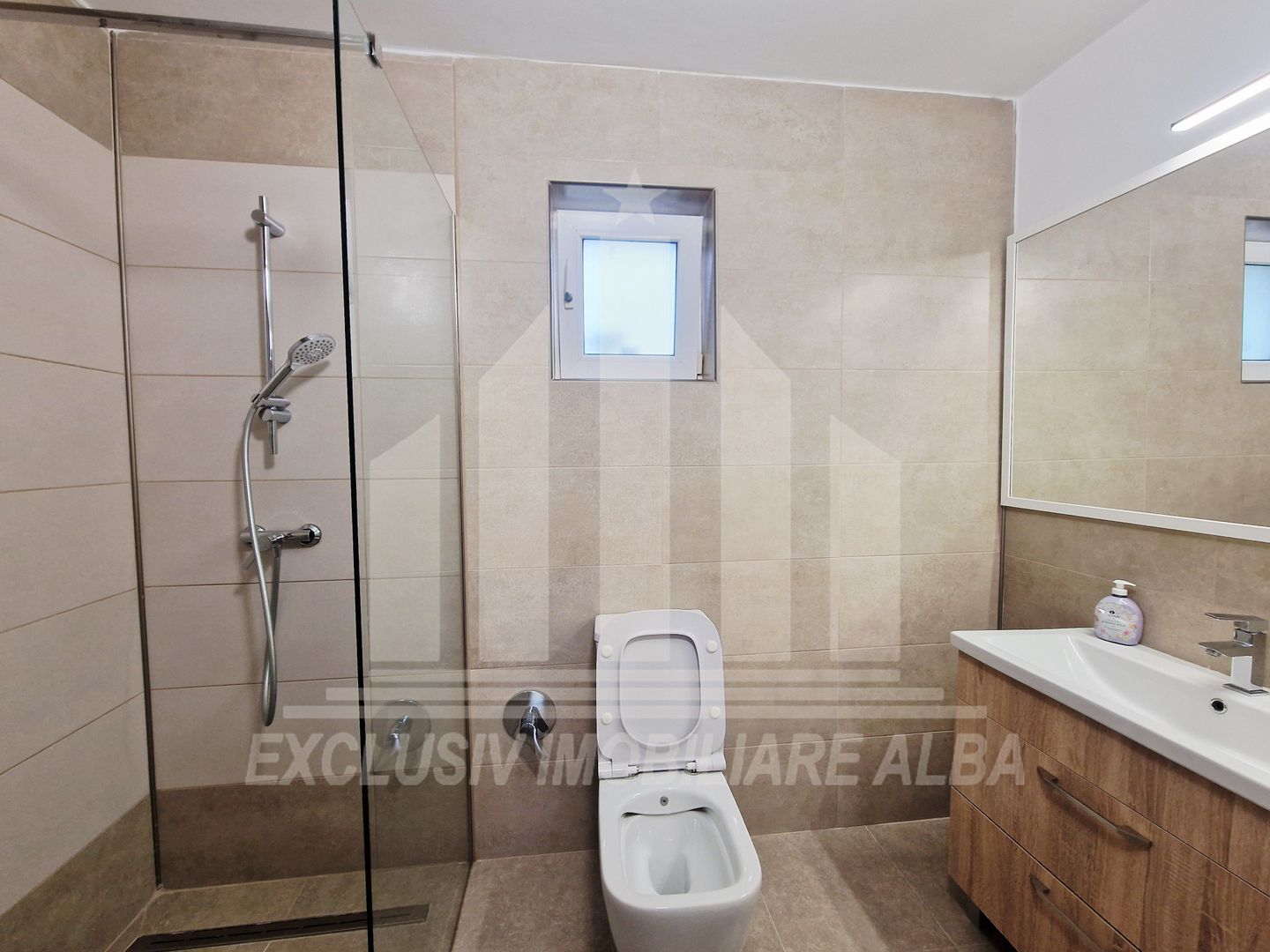 Casa individuala | 120mp | 500mp teren | Centru - Poză 9