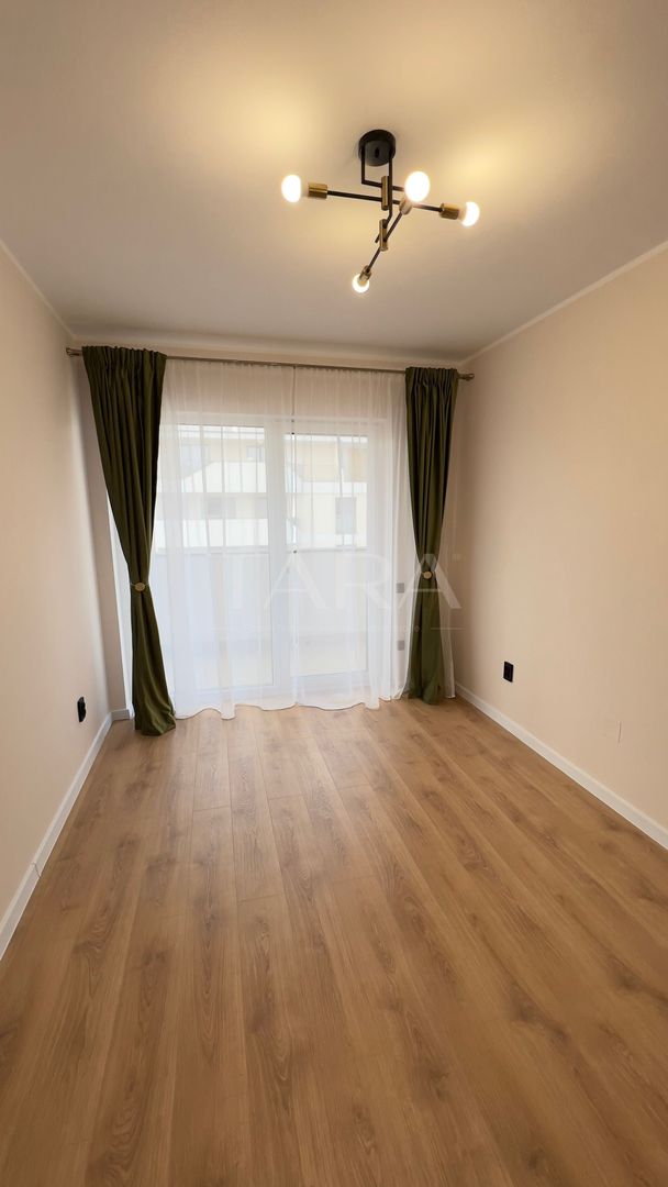 Vând apartament superfinisat,  Zona Străzii Eroilor, 55 mp + Terasă. - Poză 6