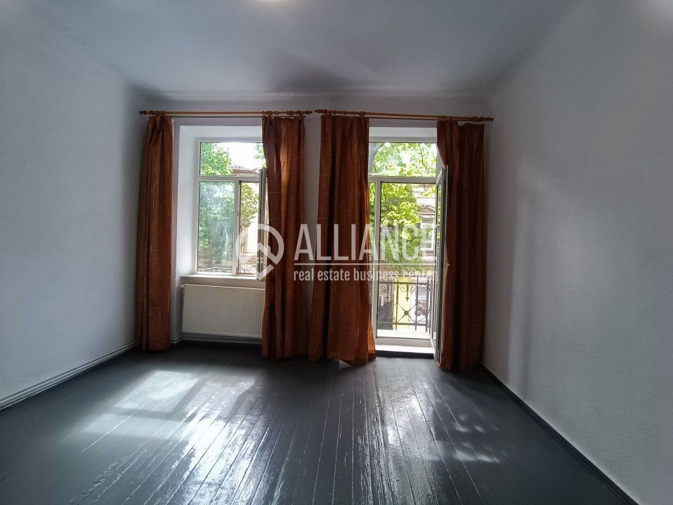 CENTRU SALA SPORTURILOR(COD03)- Casa interbelica si curte generoasa ! - Poză 46