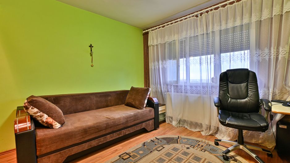 Apartament 3 camere de vanzare in Calea Sagului 0% COMISION cumparator - Poză 2