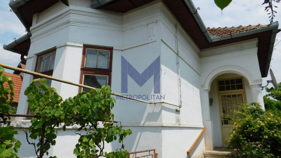 Casă cu arhitectură deosebită de vânzare, cu 800 mp teren, lângă Dedeman - Poză 4