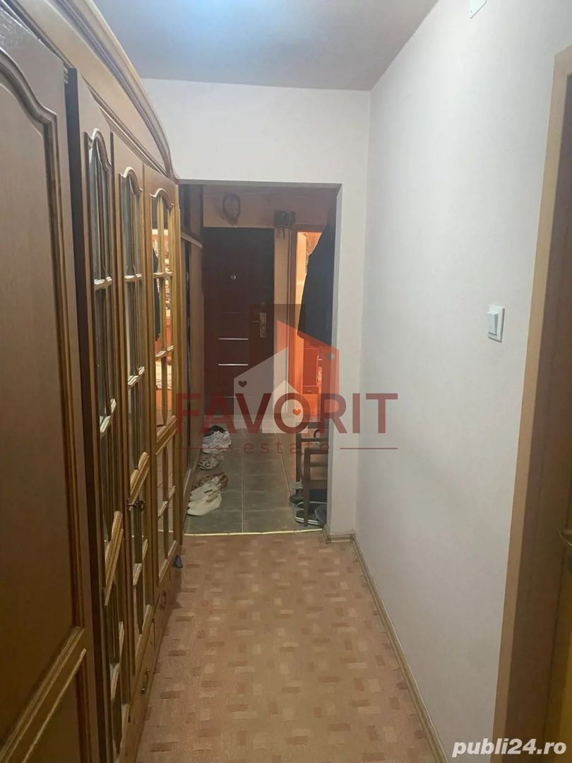 3 camere | decomandat | 2 bai | centrala proprie | zona excelenta | - Poză 9
