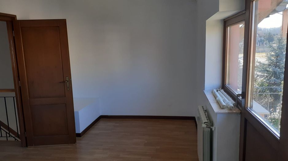 Casa insiruita, 2 dormitoare, garaj, Sanmartin. 120 000 E. Comision 0. - Poză 11