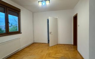 Casă individuală cu priveliște spectaculoasă – Ultra central Brașov - Poză 7