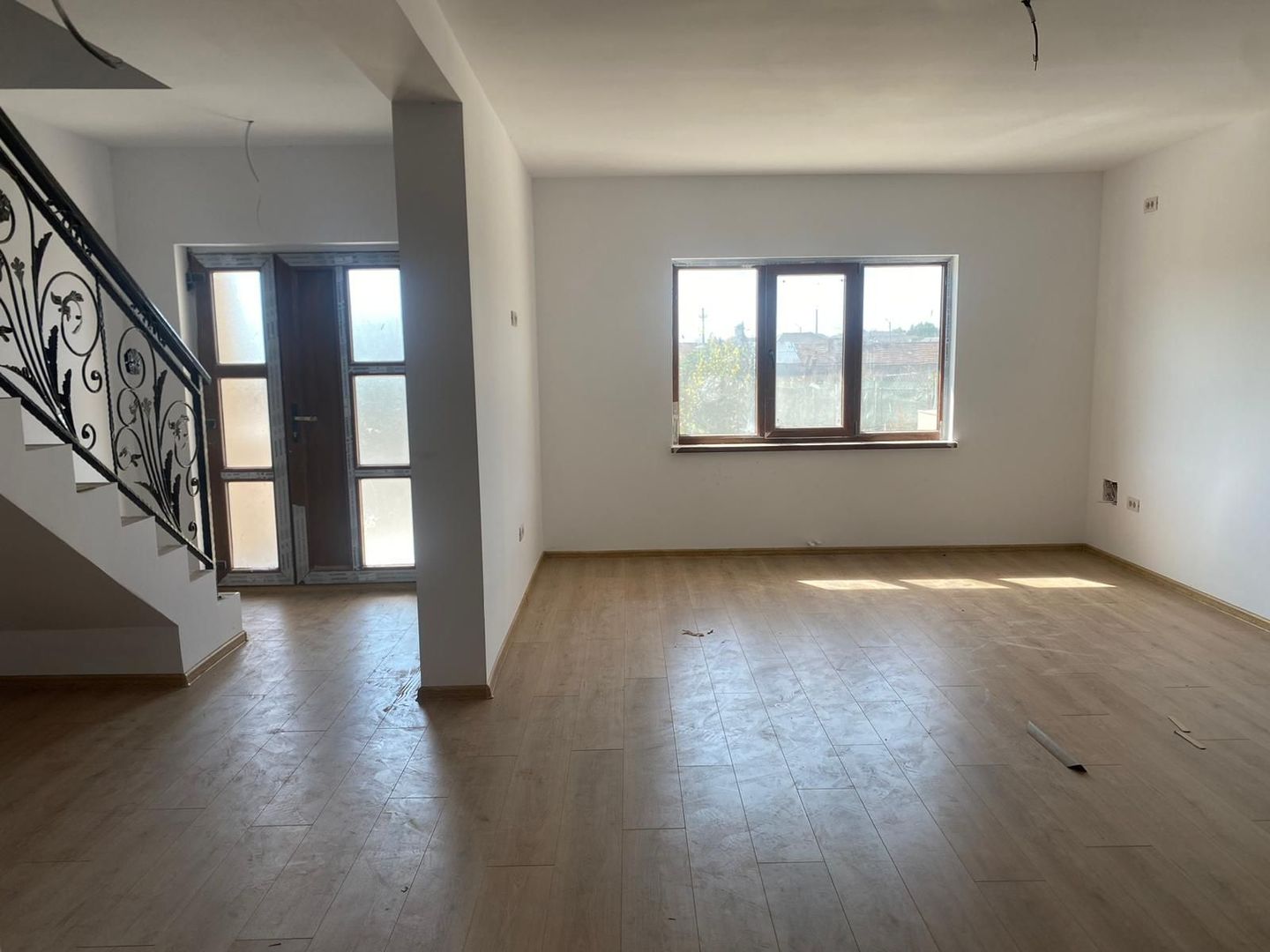 Casa P+1 Tip Duplex de vanzare  120 mp An 2023  Constanta Comuna Lumina - Poză 16