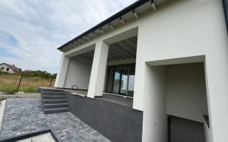 Casă modernă Hi-Tech de vânzare în Budești - Poză 10
