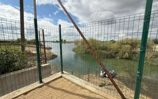 Vila de vanzare in APA-NORD  cu 2 Piscine/Zona de Relaxare/Acces lac - Poză 23