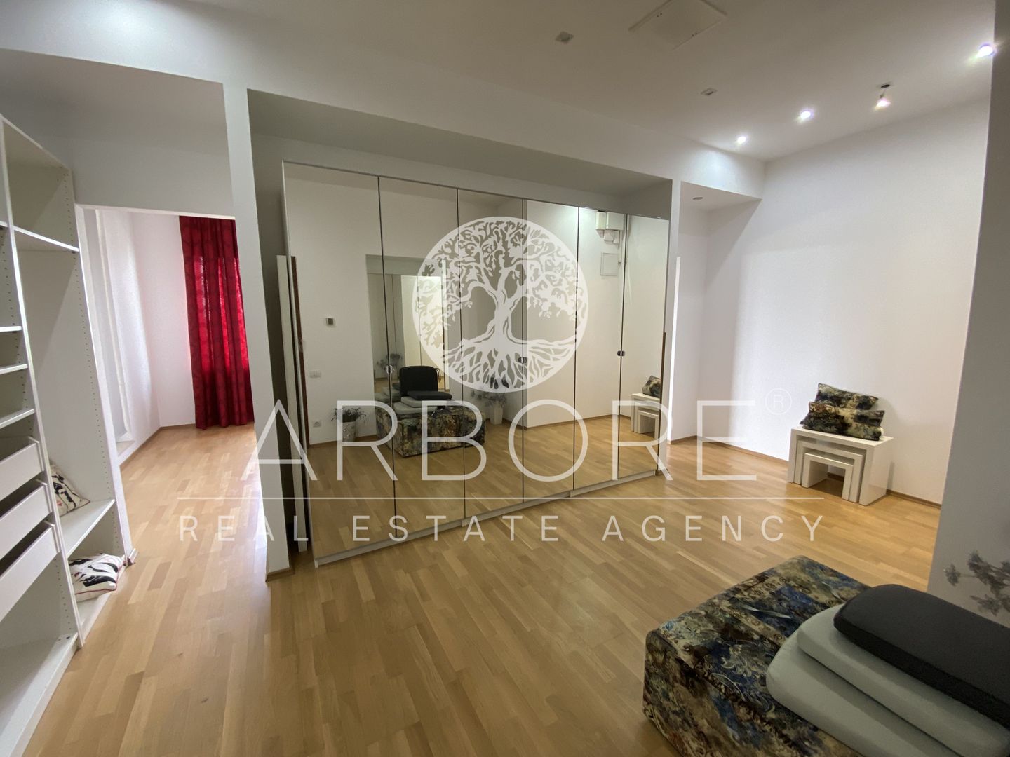 Penthouse 5 camere 250 mp lângă Ambasada SUA , zona Băneasa București - Poză 9