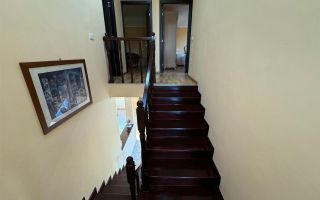 Rezidenta distincta, design arhitectural rafinat, priveliste minunata in Corunca - Poză 6