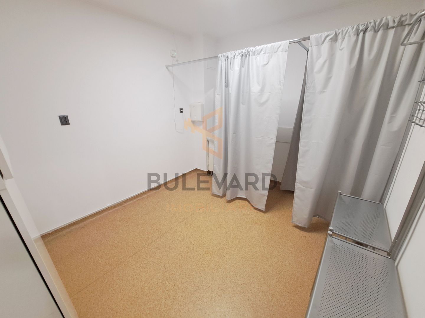 Spatiu comercial pretabil pentru activitati medicale, servicii, comert! - Poză 9