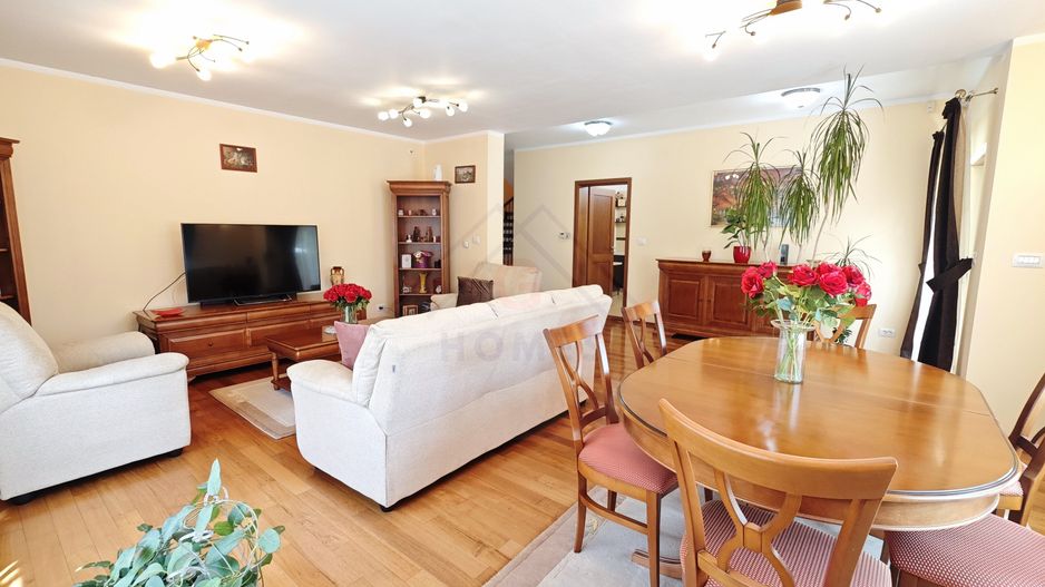 Casa spatioasa. Pretabil si pt. clinica, invatamant, camin varstnici. - Poză 56